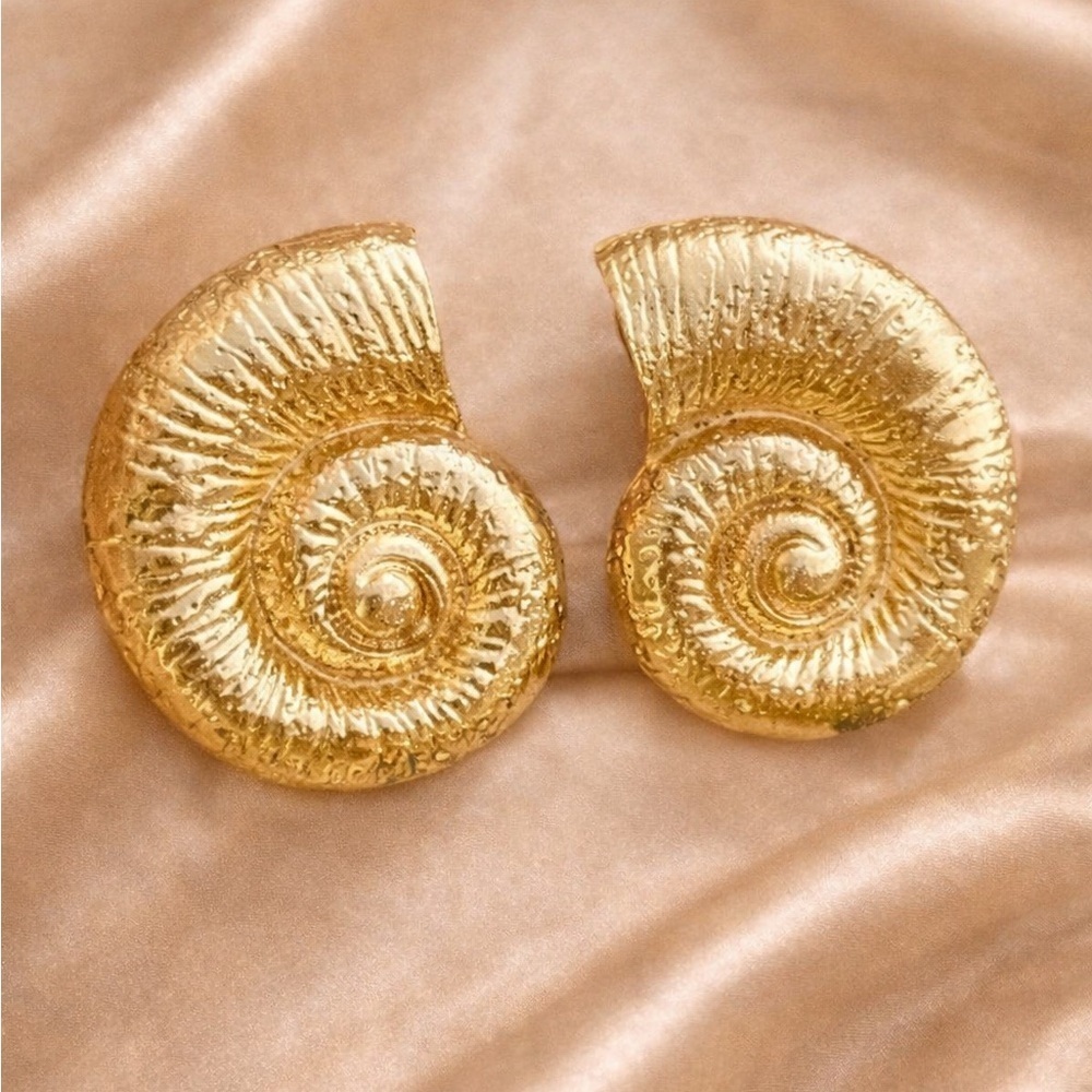 Golden Seashell Earrings